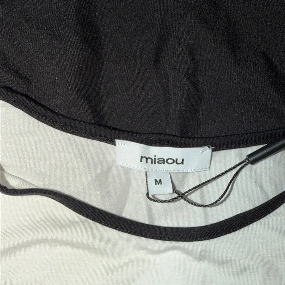 Miaou Cream Tee with Black Accents - Picture 5 of 6